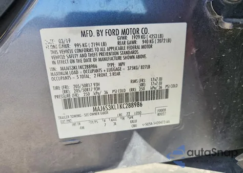 2019 Ford Ecosport Titanium z USA, uszkodzony, nr VIN MAJ6S3KL1KC288986